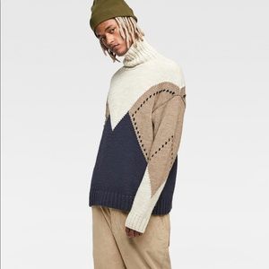New Zara Men’s Turtleneck